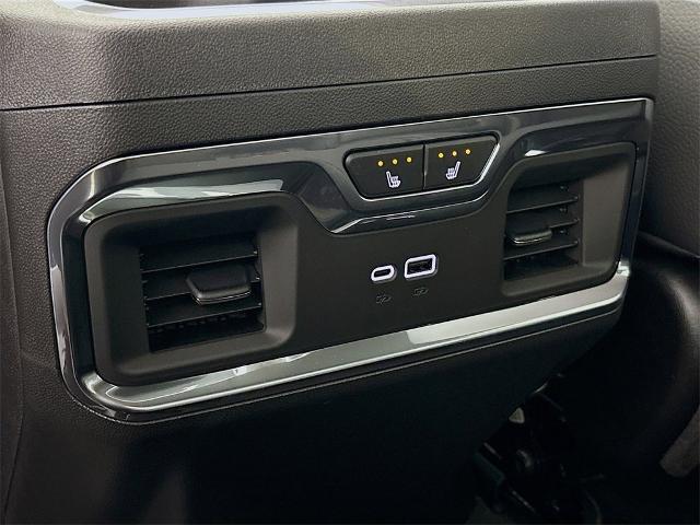 2025 GMC Sierra 1500 Vehicle Photo in PUYALLUP, WA 98371-4149