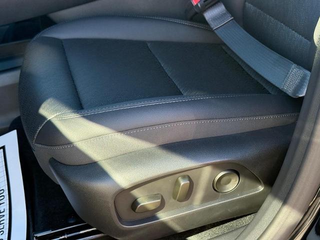 2026 Chevrolet Equinox Vehicle Photo in COLUMBIA, MO 65203-3903