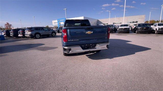 2024 Chevrolet Silverado 1500 Vehicle Photo in BENTONVILLE, AR 72712-4322