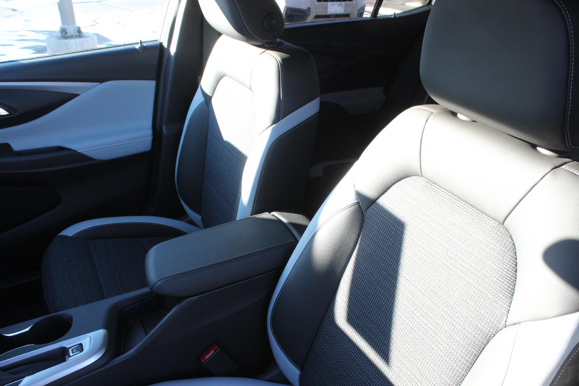 2025 Buick Envista Vehicle Photo in AURORA, CO 80012-4011