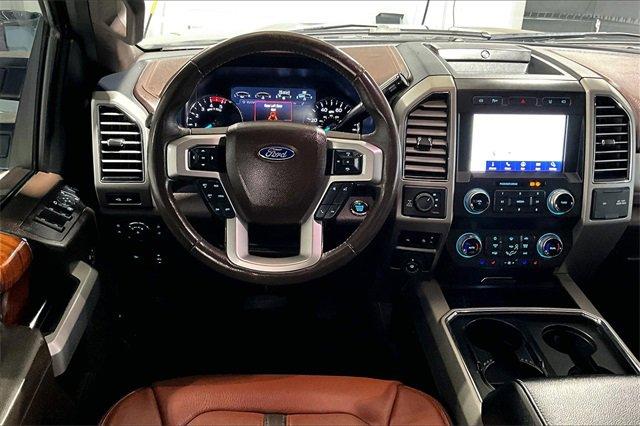 2020 Ford Super Duty F-250 SRW Vehicle Photo in TOPEKA, KS 66609-0000