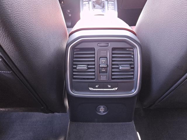 2018 Porsche Macan Vehicle Photo in NEDERLAND, TX 77627-8017