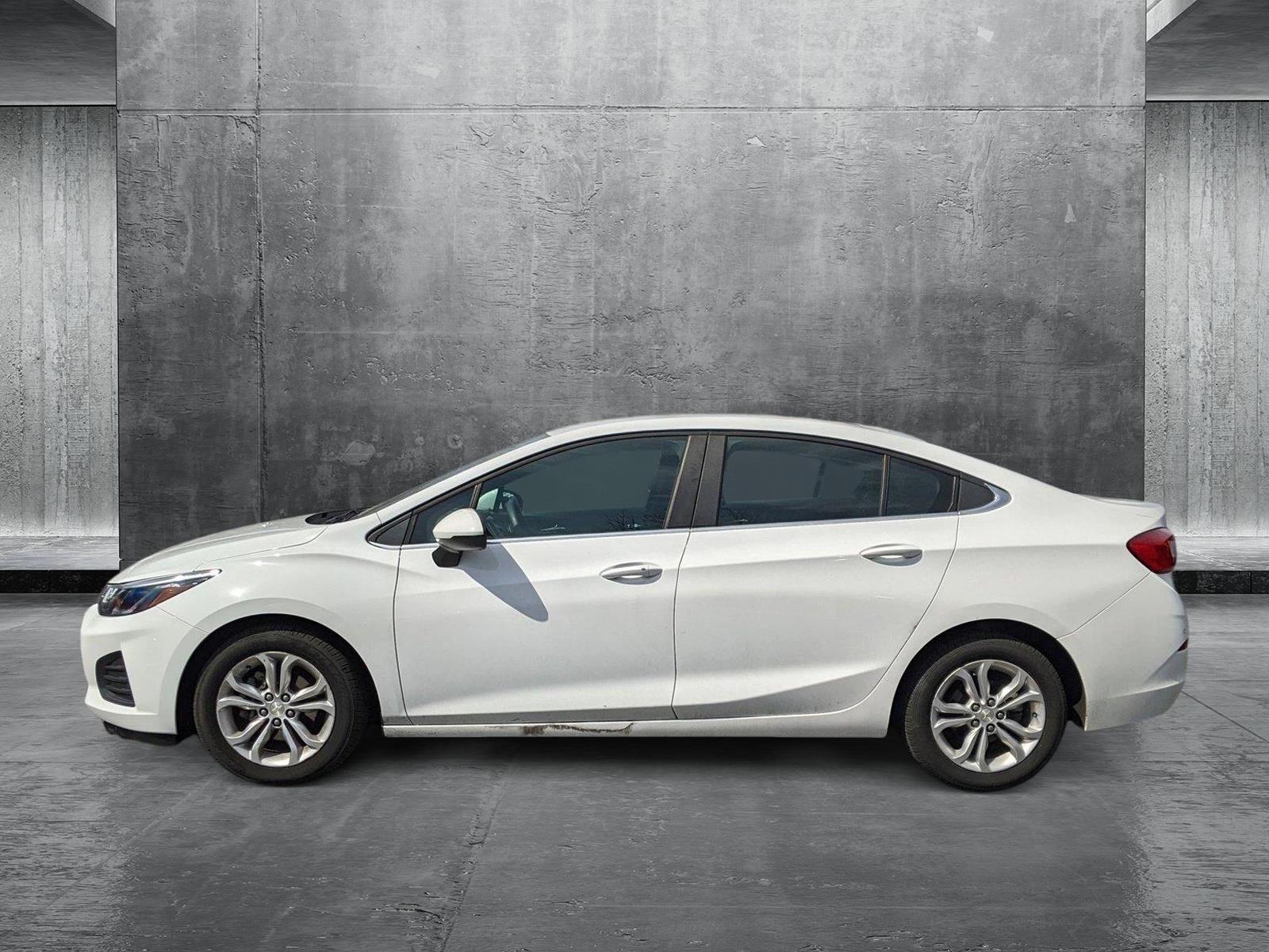 2019 Chevrolet Cruze Vehicle Photo in Cockeysville, MD 21030