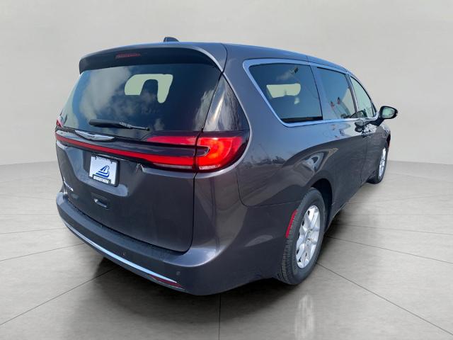 2023 Chrysler Pacifica Vehicle Photo in Oshkosh, WI 54904