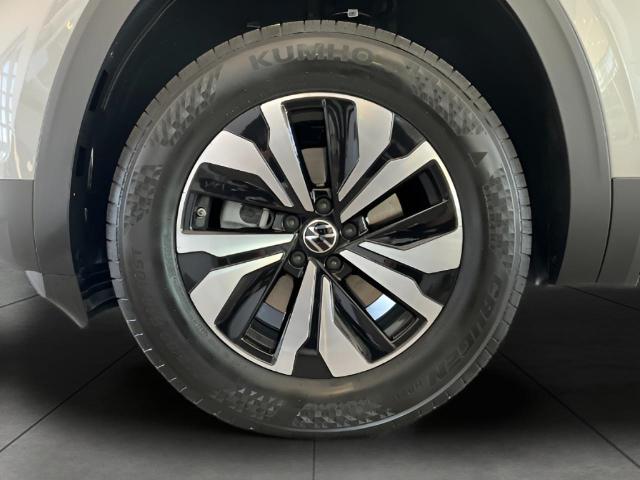 2025 Volkswagen Atlas Cross Sport Vehicle Photo in Oshkosh, WI 54904