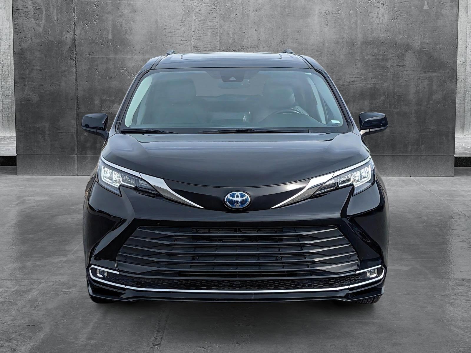 2023 Toyota Sienna Vehicle Photo in Spokane Valley, WA 99212