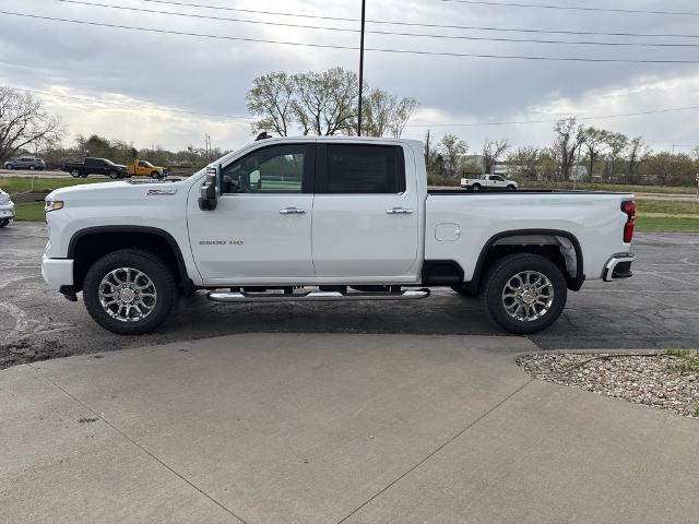2025 Chevrolet Silverado 2500 HD Vehicle Photo in MANHATTAN, KS 66502-5036
