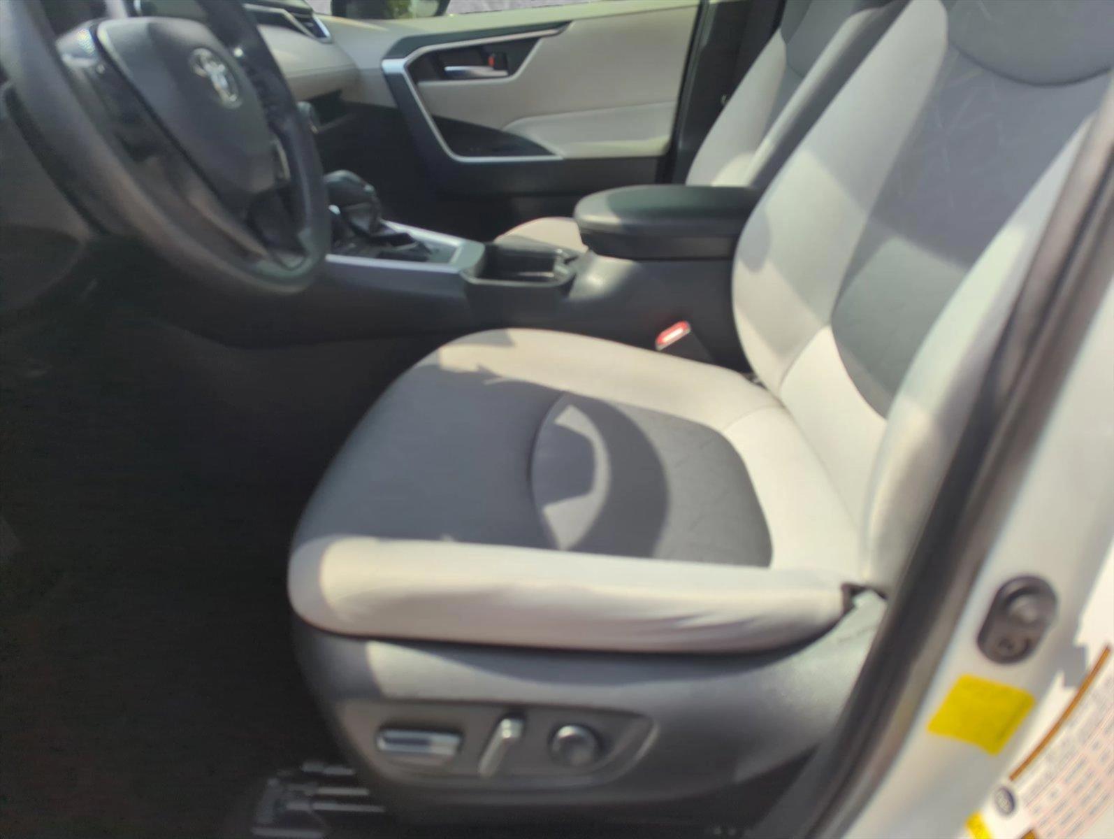 2019 Toyota RAV4 Vehicle Photo in Ft. Myers, FL 33907