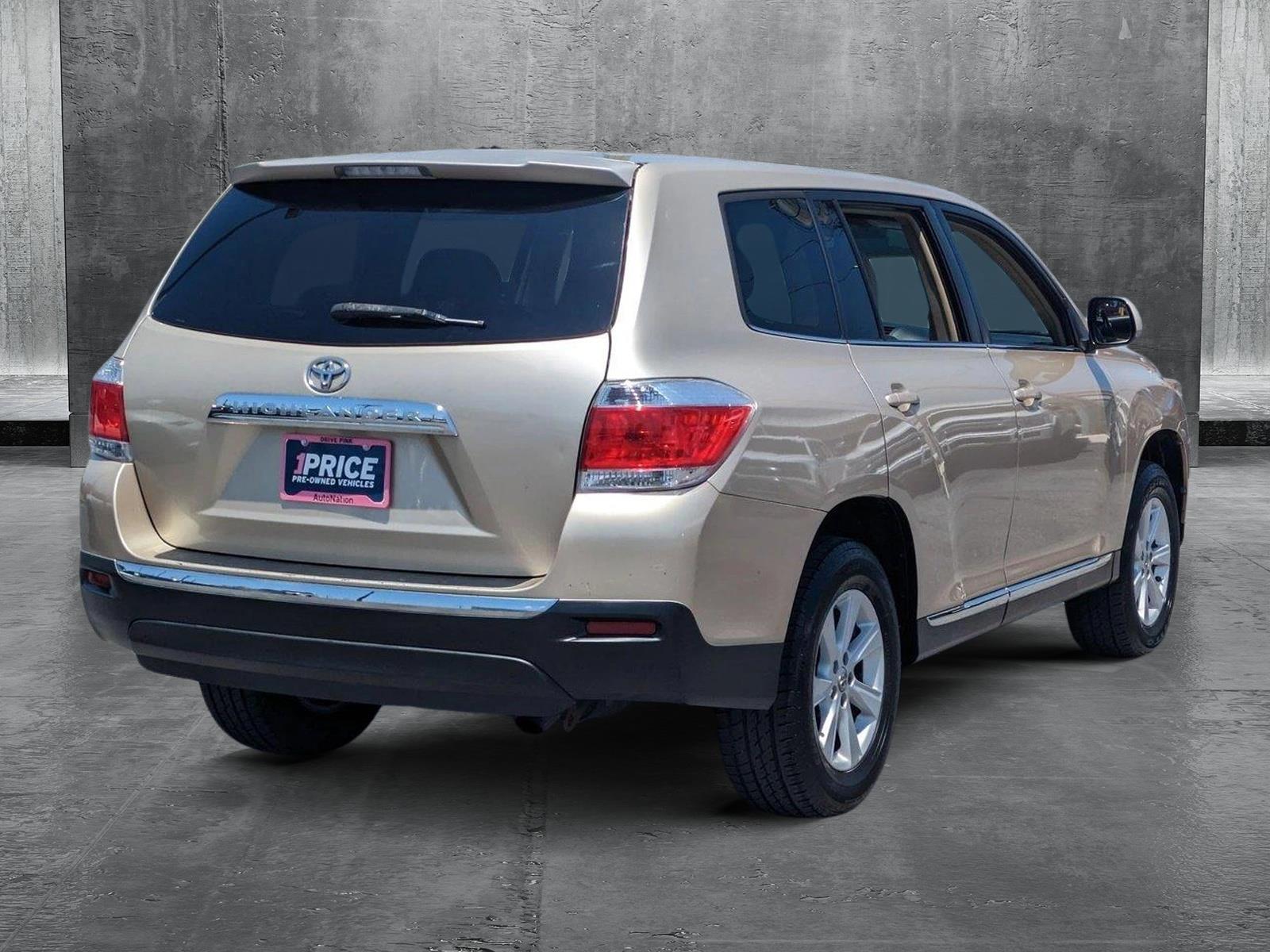 2012 Toyota Highlander Vehicle Photo in Bradenton, FL 34207