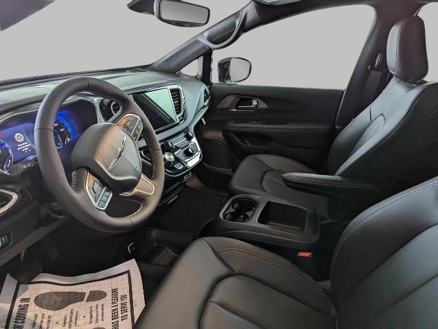 2025 Chrysler Voyager Vehicle Photo in Oshkosh, WI 54901