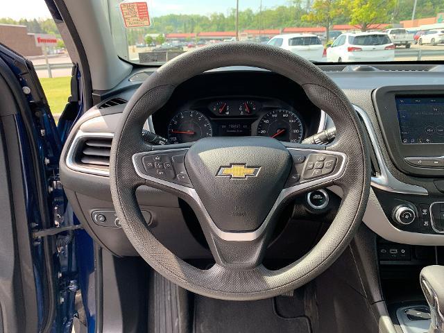 2022 Chevrolet Equinox Vehicle Photo in MOON TOWNSHIP, PA 15108-2571