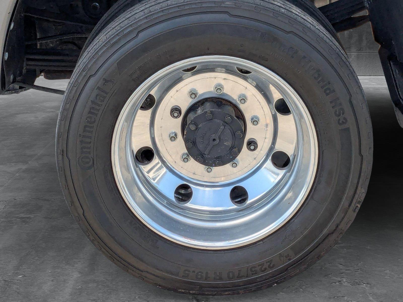 2021 Ford Super Duty F-450 DRW Vehicle Photo in Miami, FL 33015