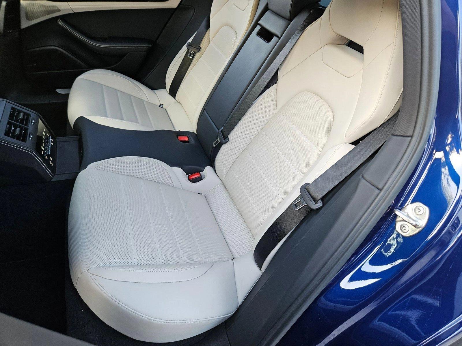 2024 Porsche Panamera Vehicle Photo in Pembroke Pines , FL 33027