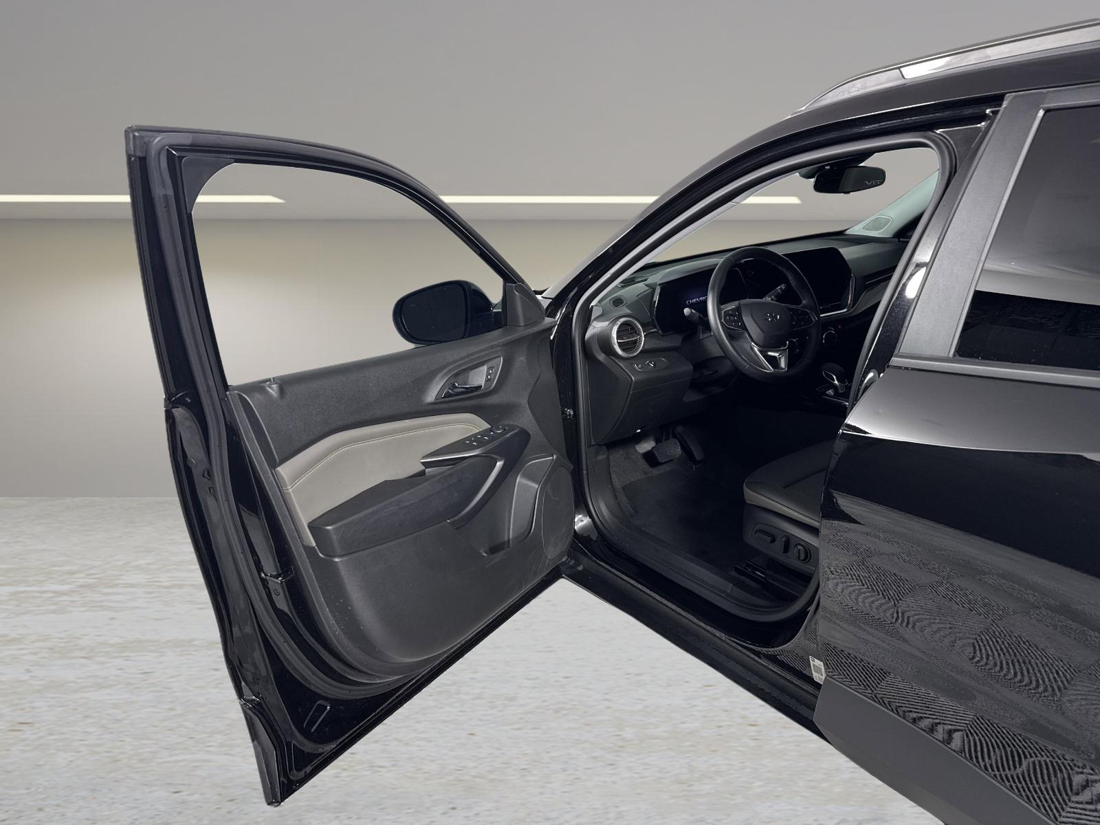 2025 Chevrolet Trax Vehicle Photo in GEORGETOWN, TX 78626-7508