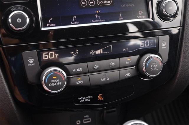 2022 Nissan Rogue Sport Vehicle Photo in Hazelwood, MO 63042