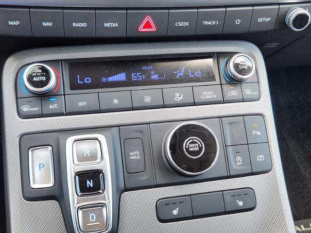 2025 Hyundai PALISADE Vehicle Photo in DENTON, TX 76210-9321