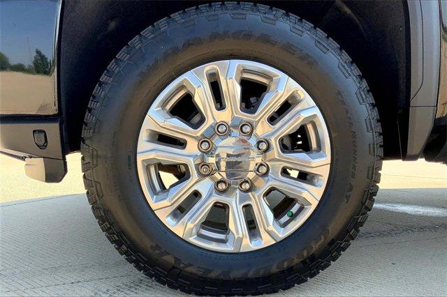 2023 GMC Sierra 2500 HD Vehicle Photo in TOPEKA, KS 66609-0000