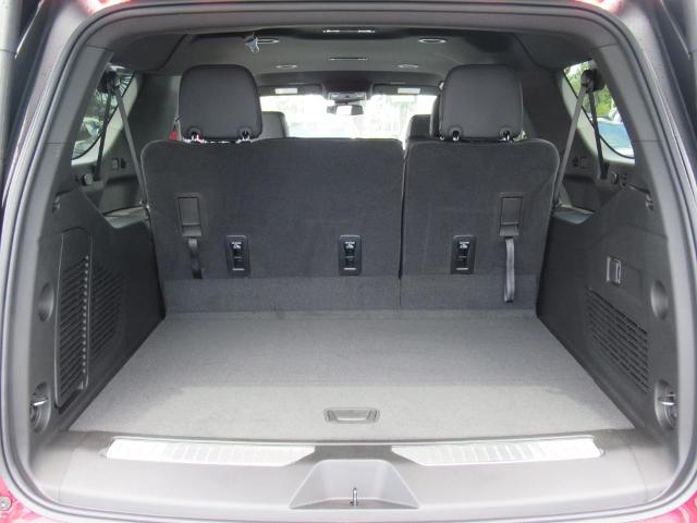 2025 Chevrolet Suburban Vehicle Photo in LEESBURG, FL 34788-4022