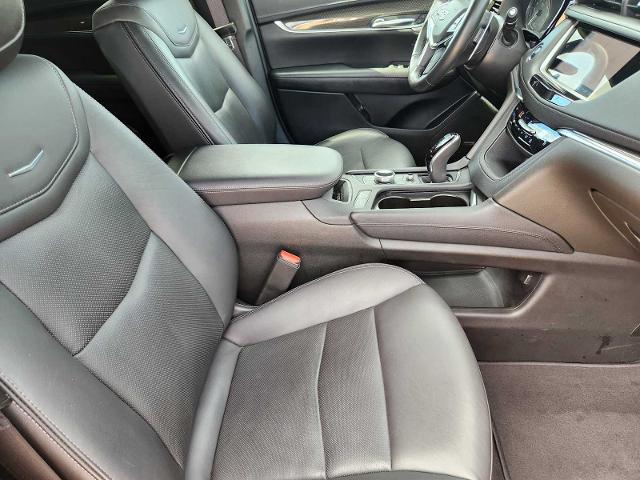 2022 Cadillac XT5 Vehicle Photo in DENTON, TX 76210-9321