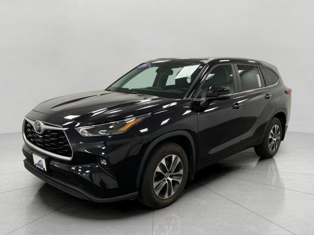 2023 Toyota Highlander Vehicle Photo in Appleton, WI 54913