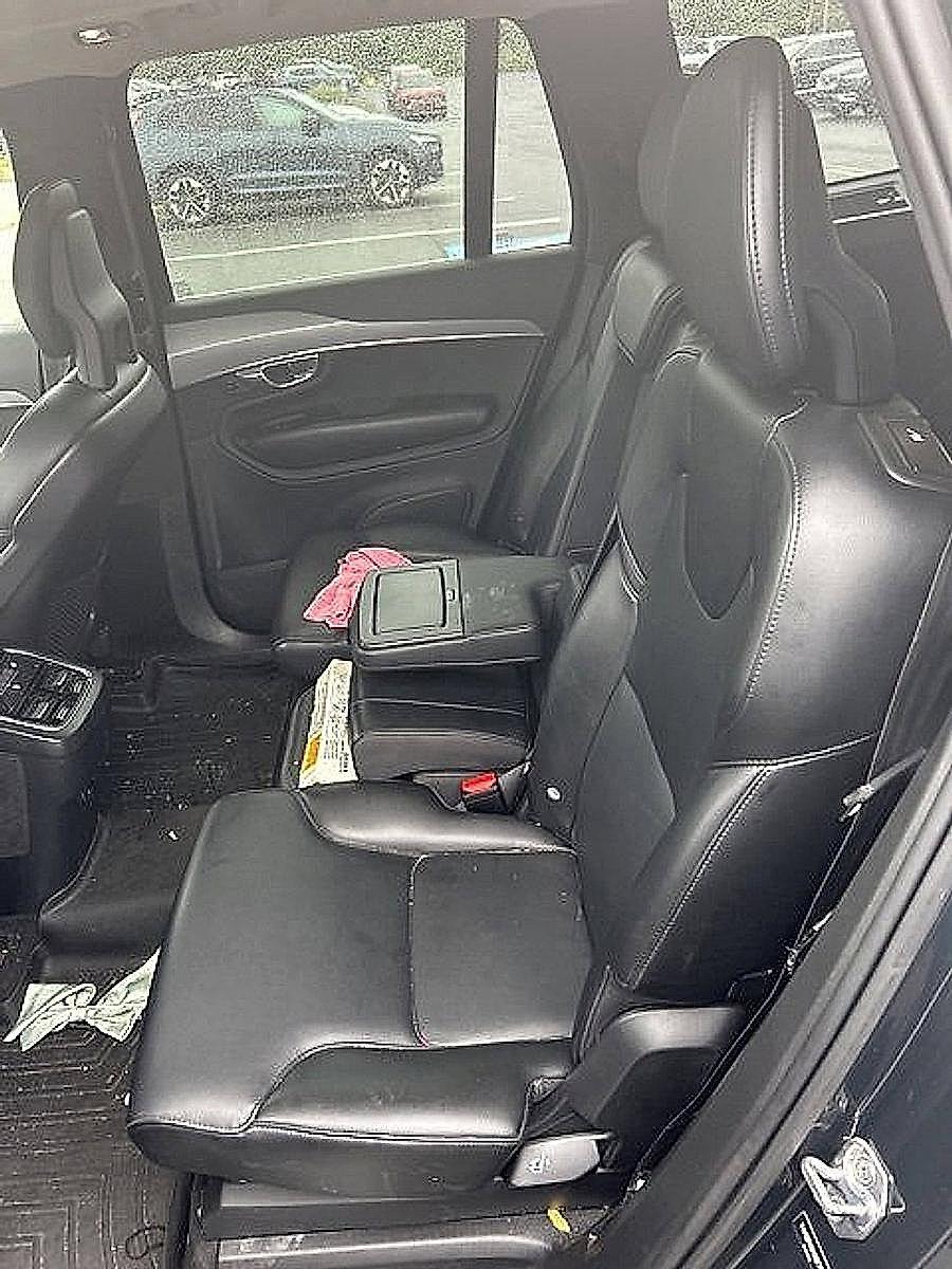 2021 Volvo XC90 Vehicle Photo in Trevose, PA 19053