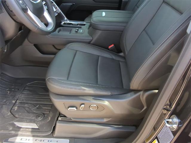 2024 GMC Sierra 3500 HD Vehicle Photo in ALBERTVILLE, AL 35950-0246