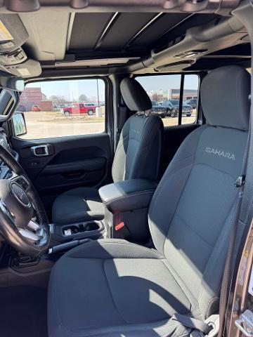 2019 Jeep Wrangler Unlimited Vehicle Photo in Peoria, IL 61615