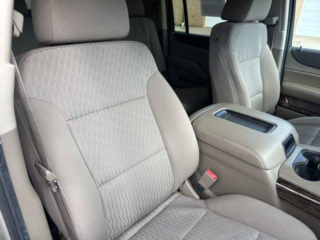 2015 GMC Yukon XL Vehicle Photo in MEDINA, OH 44256-9631