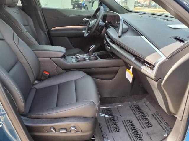 2025 Cadillac XT4 Vehicle Photo in TAMPA, FL 33612-3404