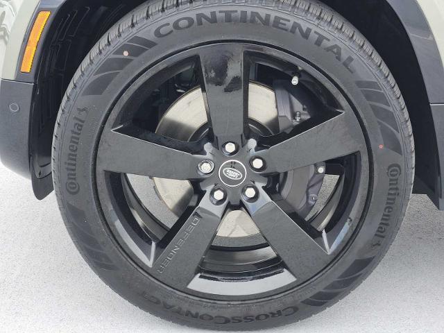 2025 Defender Vehicle Photo in AUSTIN, TX 78717