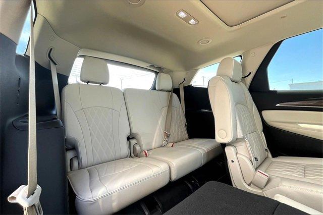 2024 Buick Enclave Vehicle Photo in TOPEKA, KS 66609-0000
