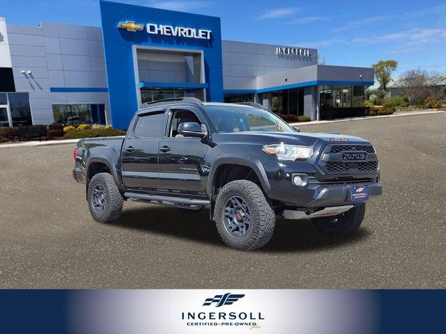 2021 Toyota Tacoma Vehicle Photo in DANBURY, CT 06810-5034
