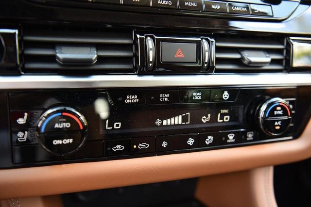 2025 Nissan Pathfinder Vehicle Photo in Ballwin, MO 63011