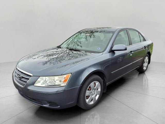 2009 Hyundai SONATA Vehicle Photo in Oshkosh, WI 54904