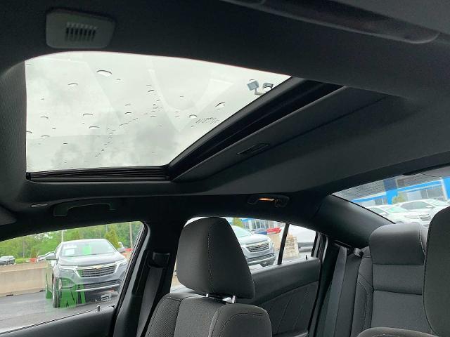 2018 Dodge Charger Vehicle Photo in MOON TOWNSHIP, PA 15108-2571
