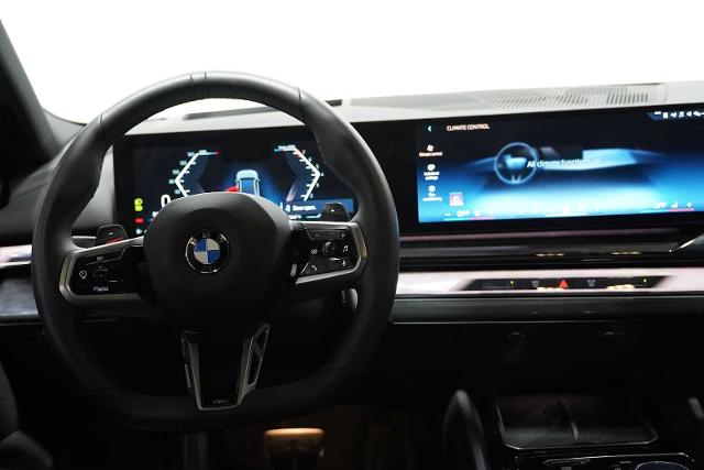 2025 BMW 540i xDrive Vehicle Photo in GRAPEVINE, TX 76051