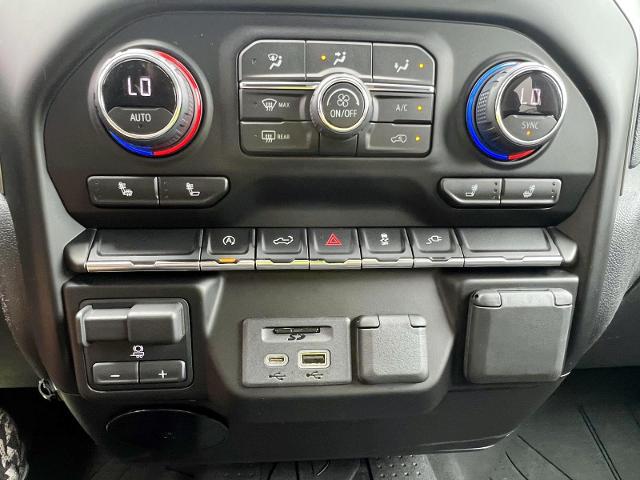 2021 Chevrolet Silverado 1500 Vehicle Photo in Roslyn, NY 11576