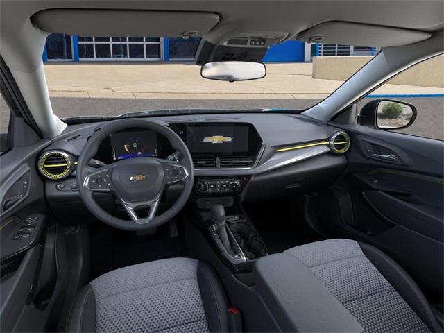2025 Chevrolet Trax Vehicle Photo in ENGLEWOOD, CO 80113-6708