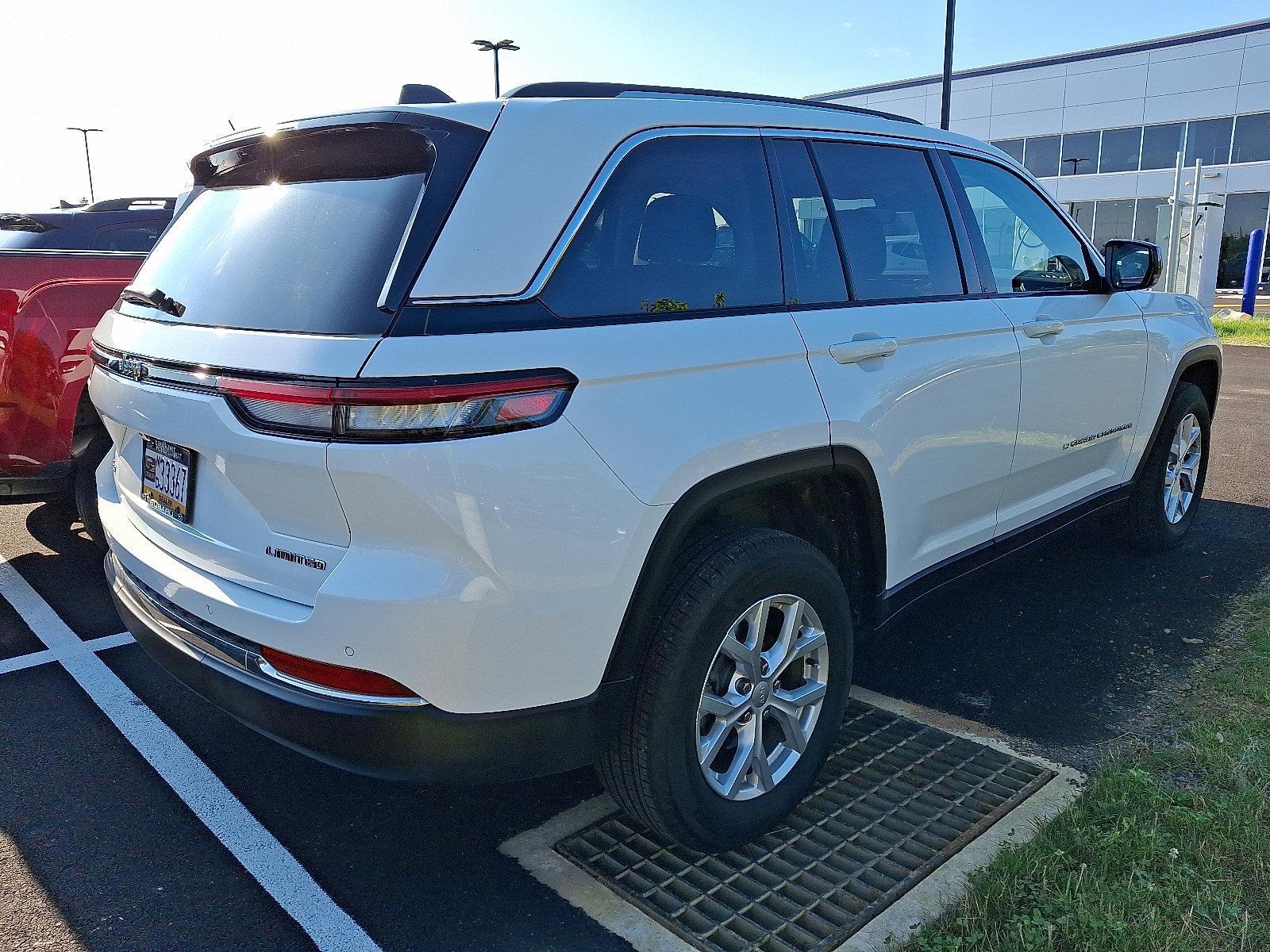 2023 Jeep Grand Cherokee Vehicle Photo in Easton, PA 18045