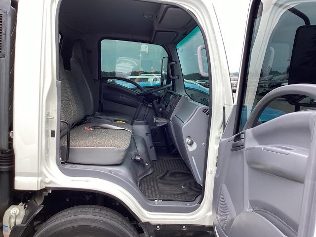 2019 Chevrolet Low Cab Forward 4500 Vehicle Photo in PUYALLUP, WA 98371-4149