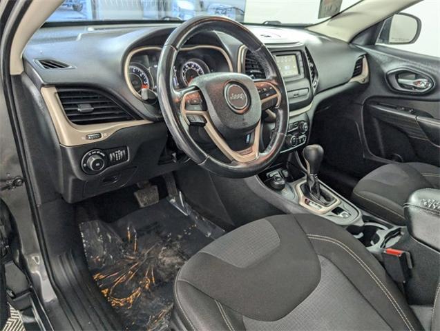 2015 Jeep Cherokee Vehicle Photo in ENGLEWOOD, CO 80113-6708