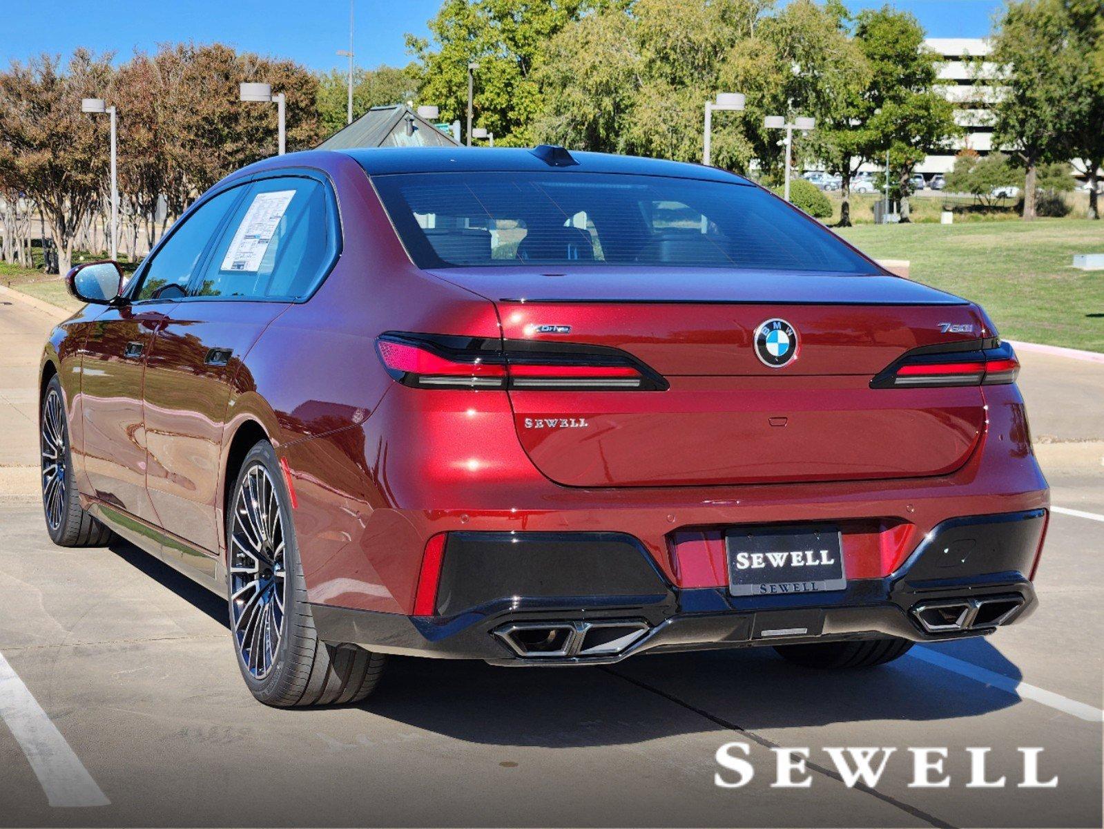 2025 BMW 760i xDrive Vehicle Photo in PLANO, TX 75024