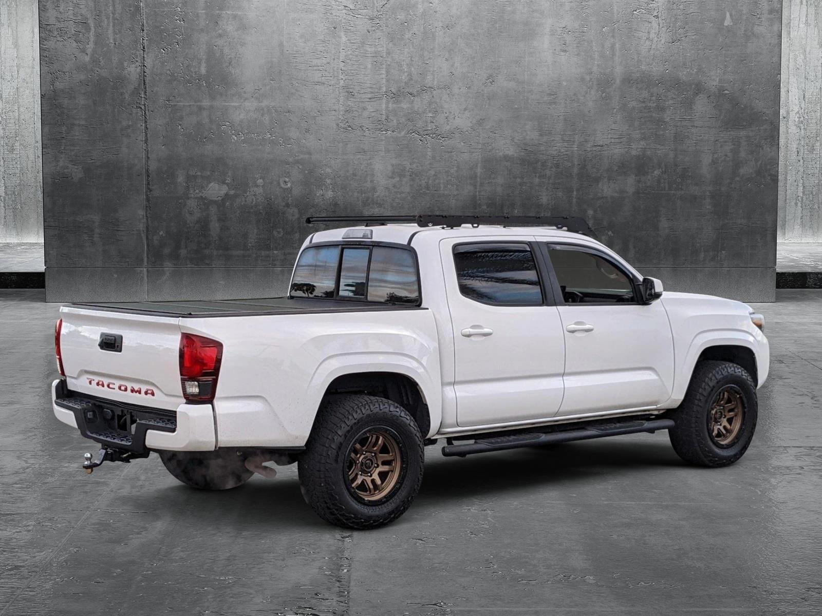 2019 Toyota Tacoma 2WD Vehicle Photo in Ft. Myers, FL 33907