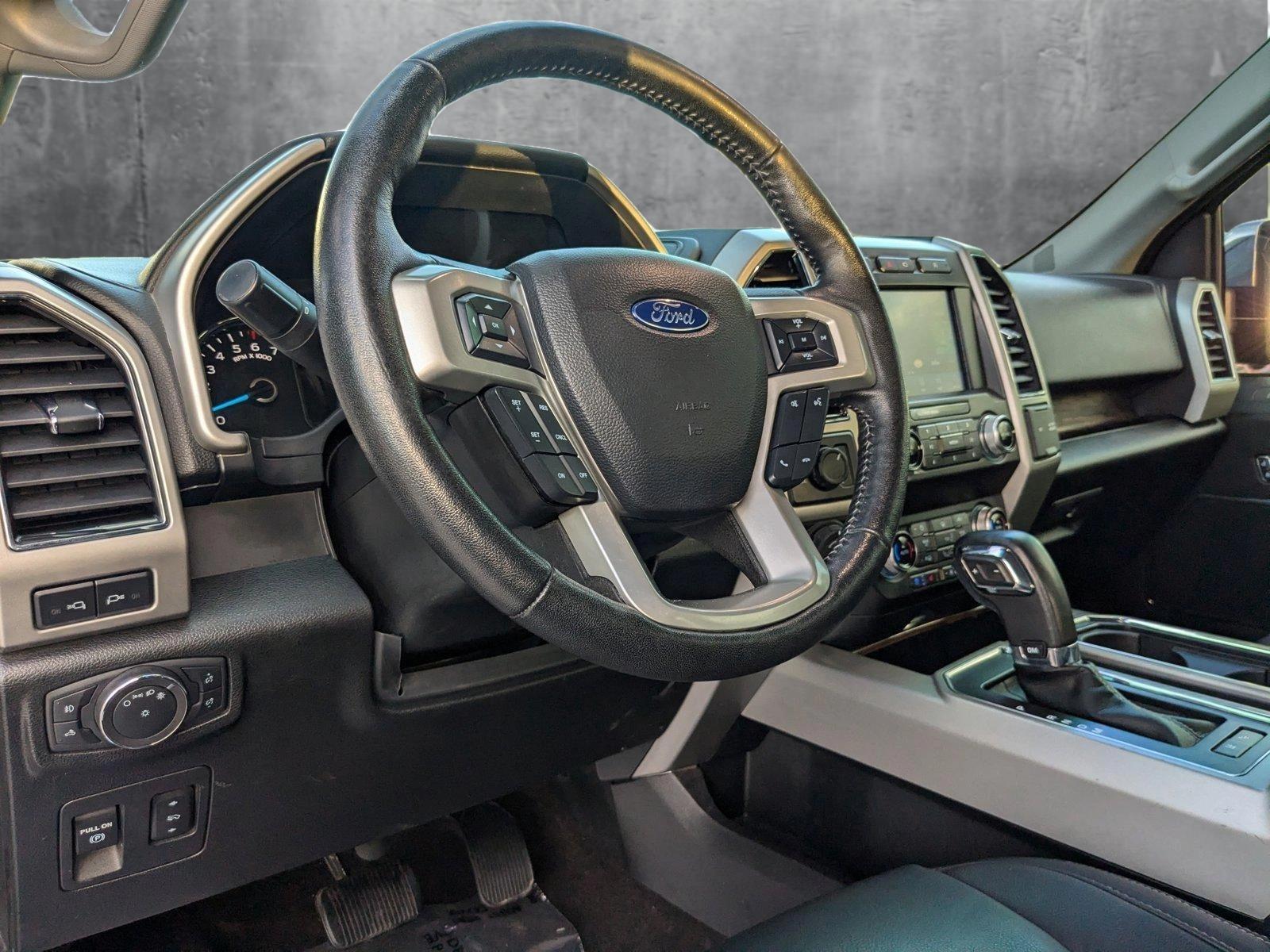 2020 Ford F-150 Vehicle Photo in St. Petersburg, FL 33713