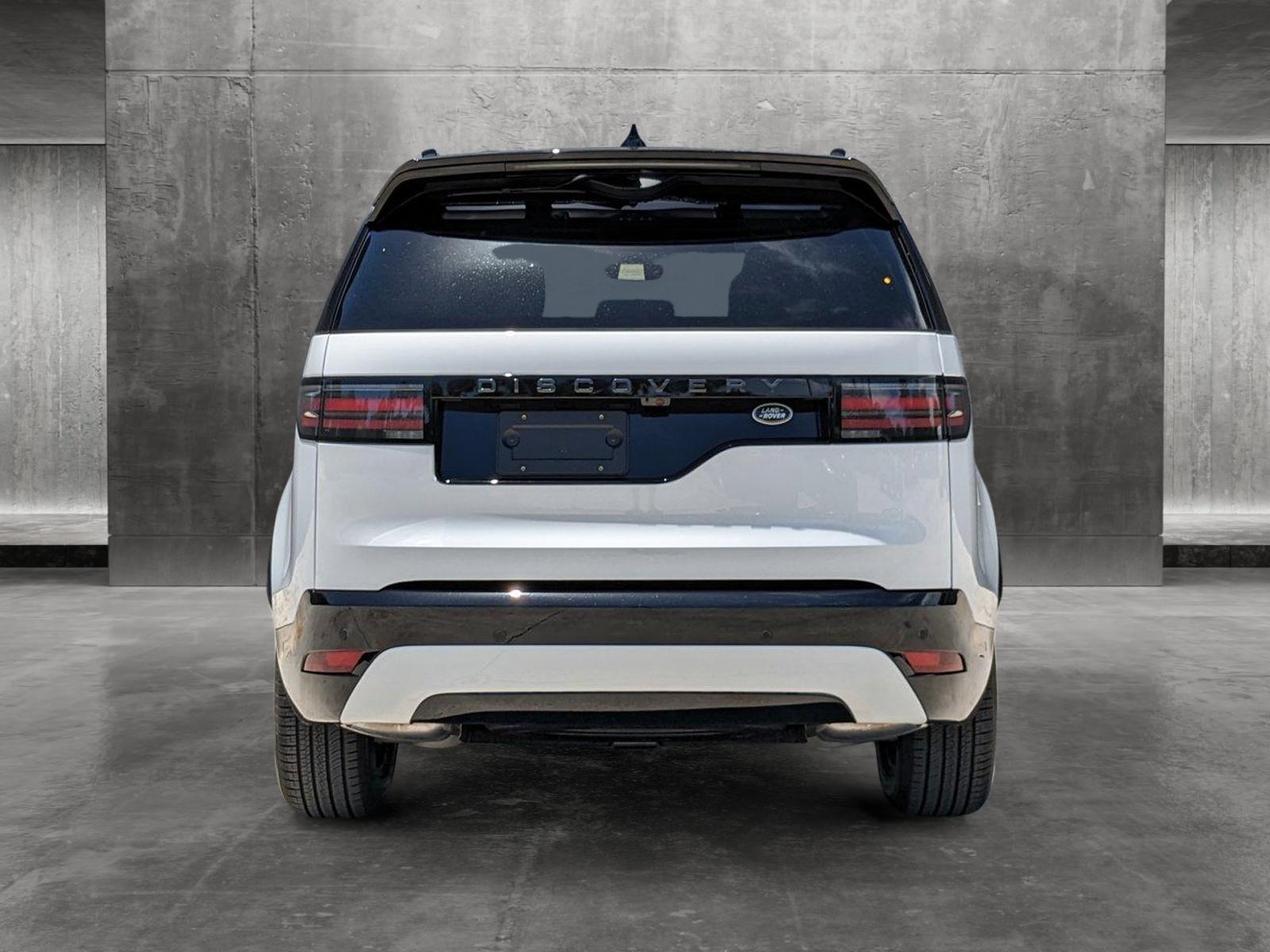 2023 Land Rover Discovery Vehicle Photo in Pompano Beach, FL 33064