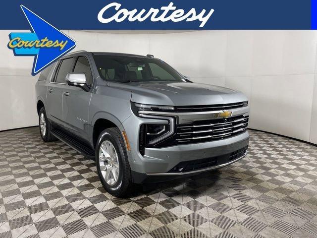2025 Chevrolet Suburban Vehicle Photo in PHOENIX, AZ 85014-3381