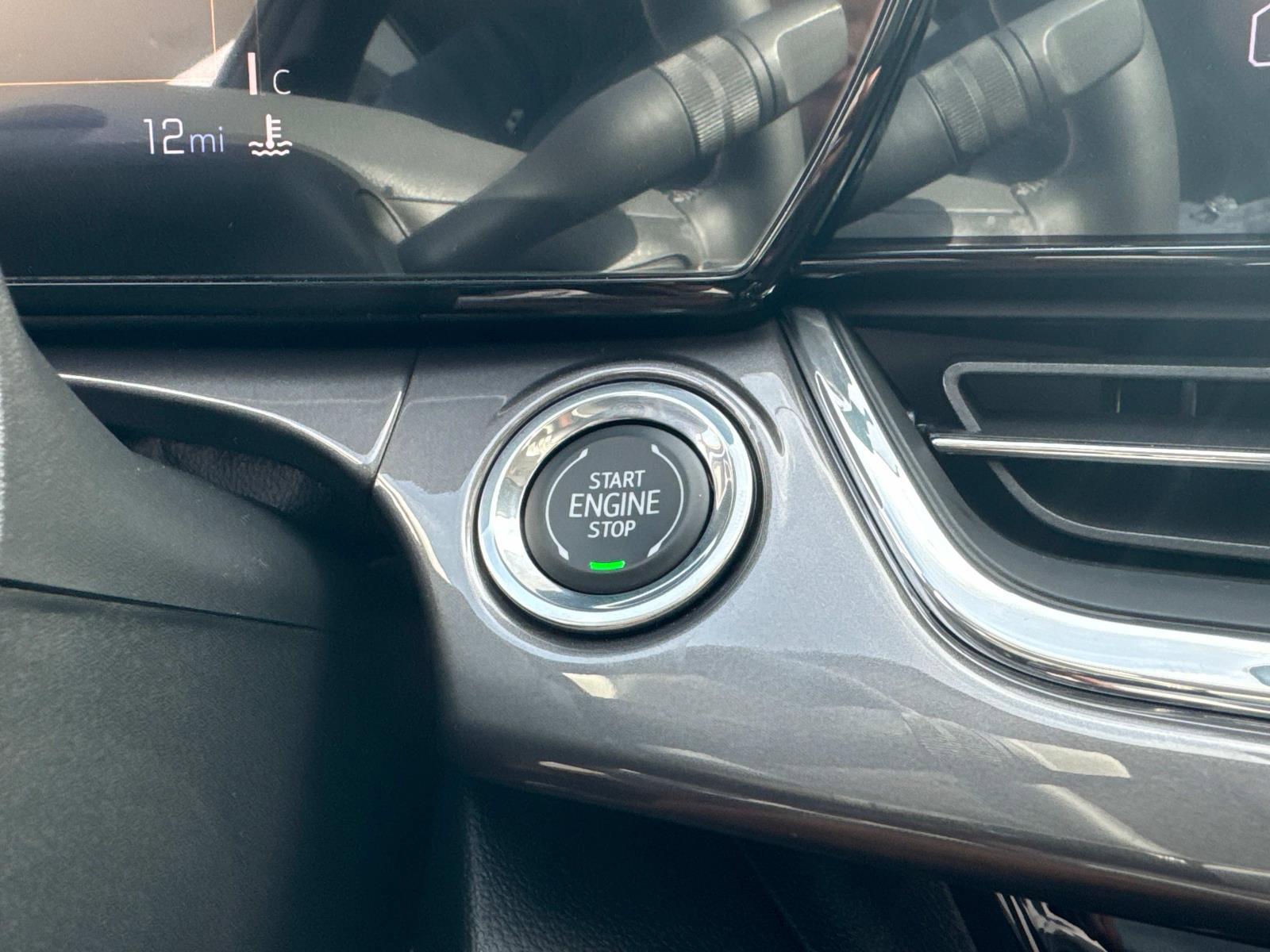 2025 Chevrolet Trax Vehicle Photo in LOS ANGELES, CA 90007-3794