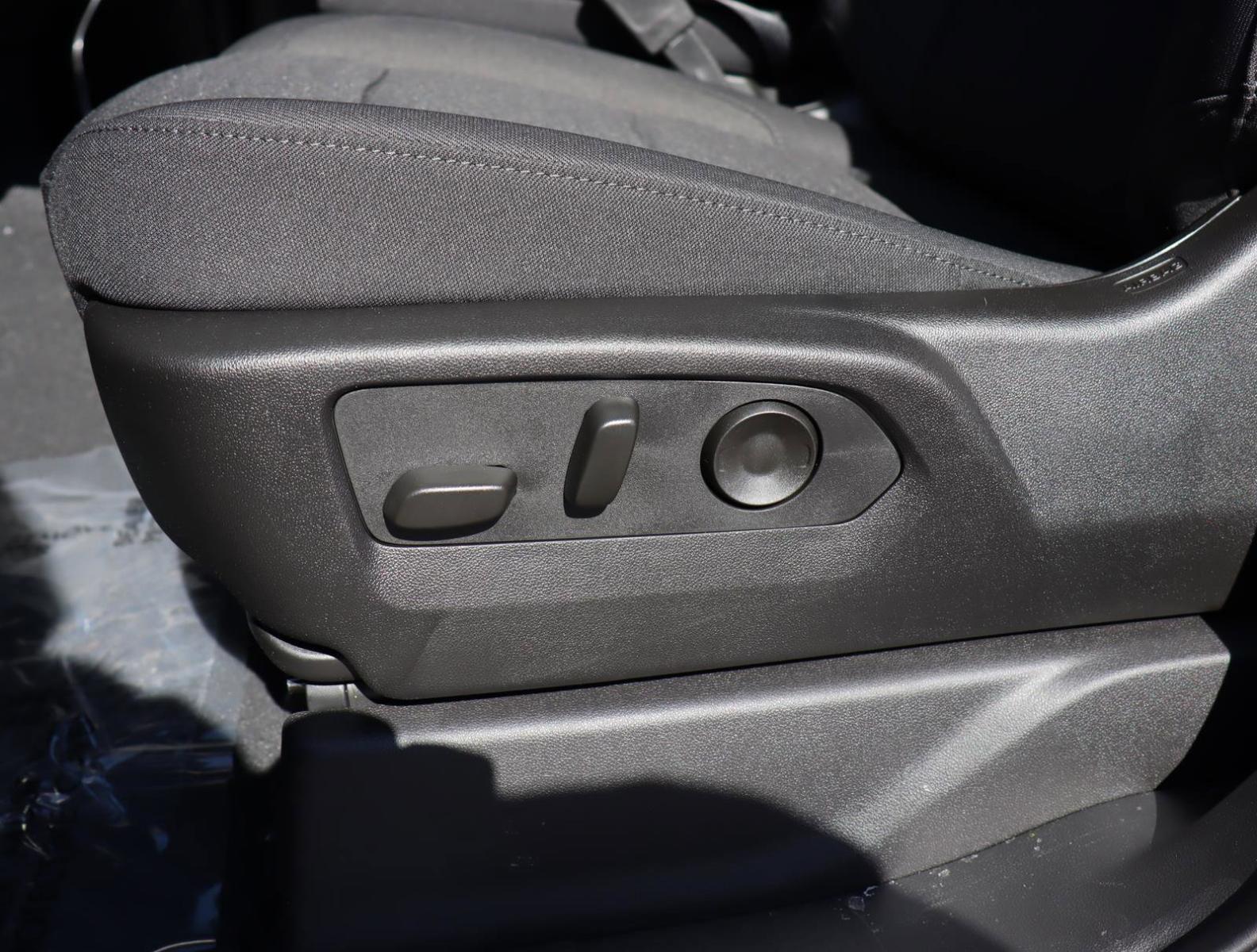 2025 Chevrolet Silverado 1500 Vehicle Photo in LOS ANGELES, CA 90007-3794