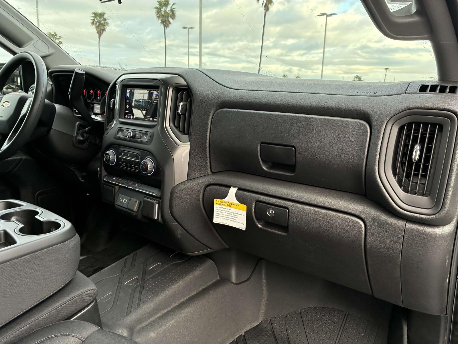 2025 Chevrolet Silverado 1500 Vehicle Photo in LOS ANGELES, CA 90007-3794