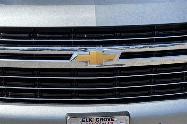 2023 Chevrolet Suburban Vehicle Photo in ELK GROVE, CA 95757-8703